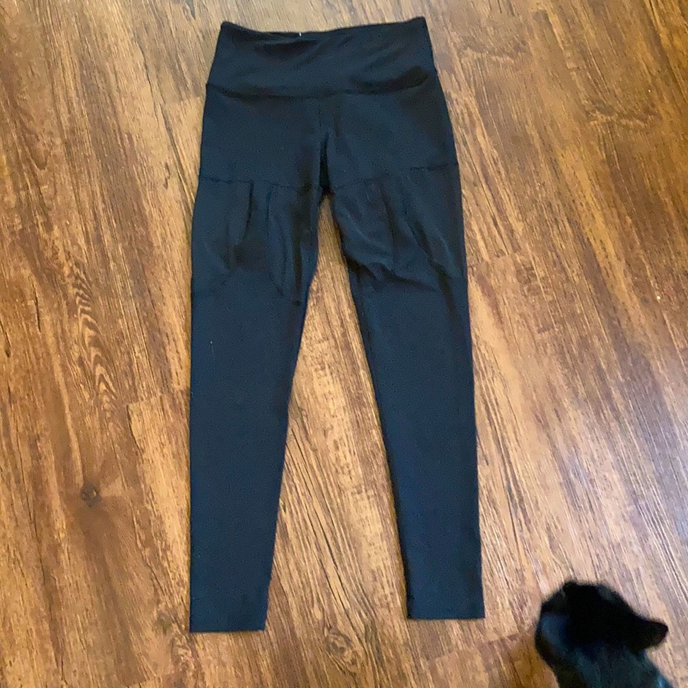Victoria’s Secret sport leggings with mesh